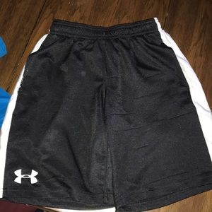 Under Armour Boys play outfit youth medium